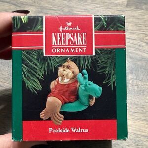 Hallmark Keepsake “Poolside Walrus” Ornament – Vintage Christmas Decor